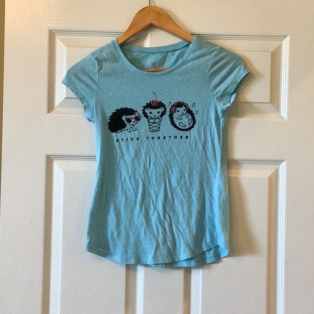 Hedgehog shirt💙🦔